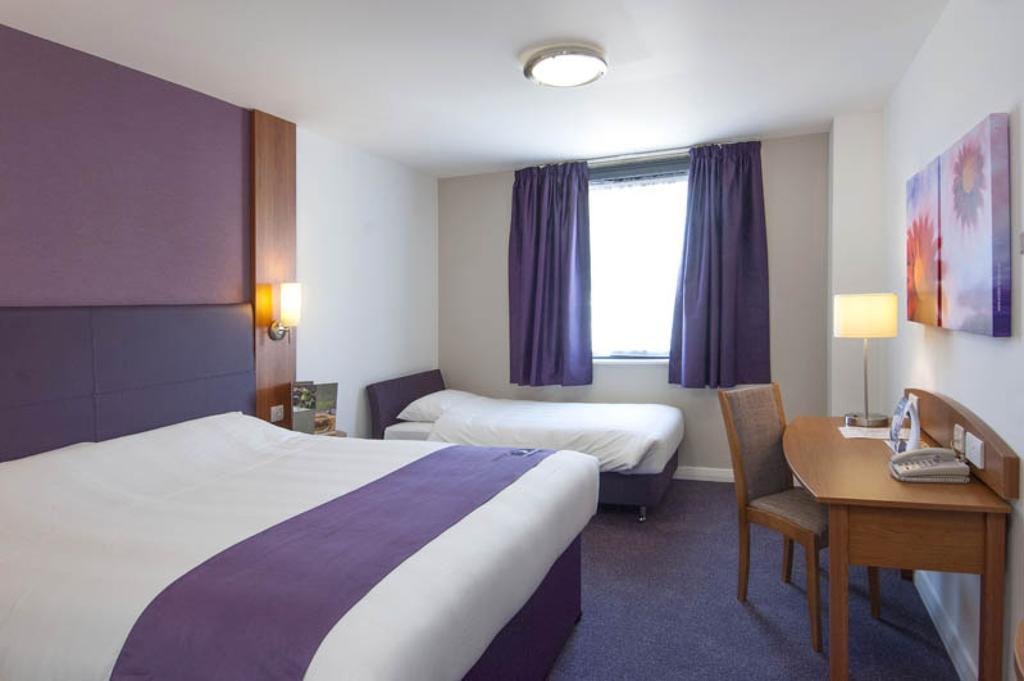 Premier Inn Dundee West חדר תמונה